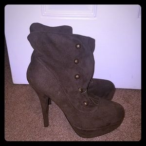 Gorgeous high heel shoes